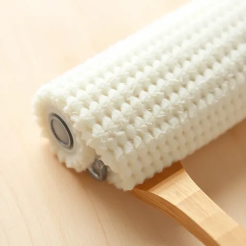 Jaki wałek do malowania drewna